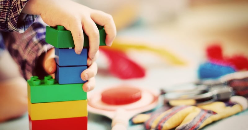 Occuper un enfant de 2 à 5 ans : 12 alternatives aux écrans